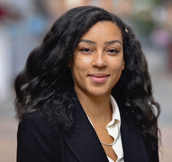 Associate Solicitor La-Toyah Qualifies as a Collaborative Family Lawyer